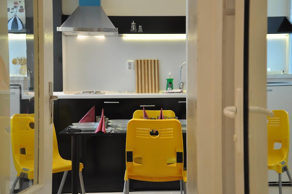 Arlequin Apartment Warna Zimmer foto